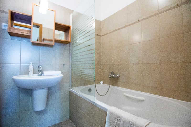 Urban Apartments Gozsdu Budapest Esterno foto