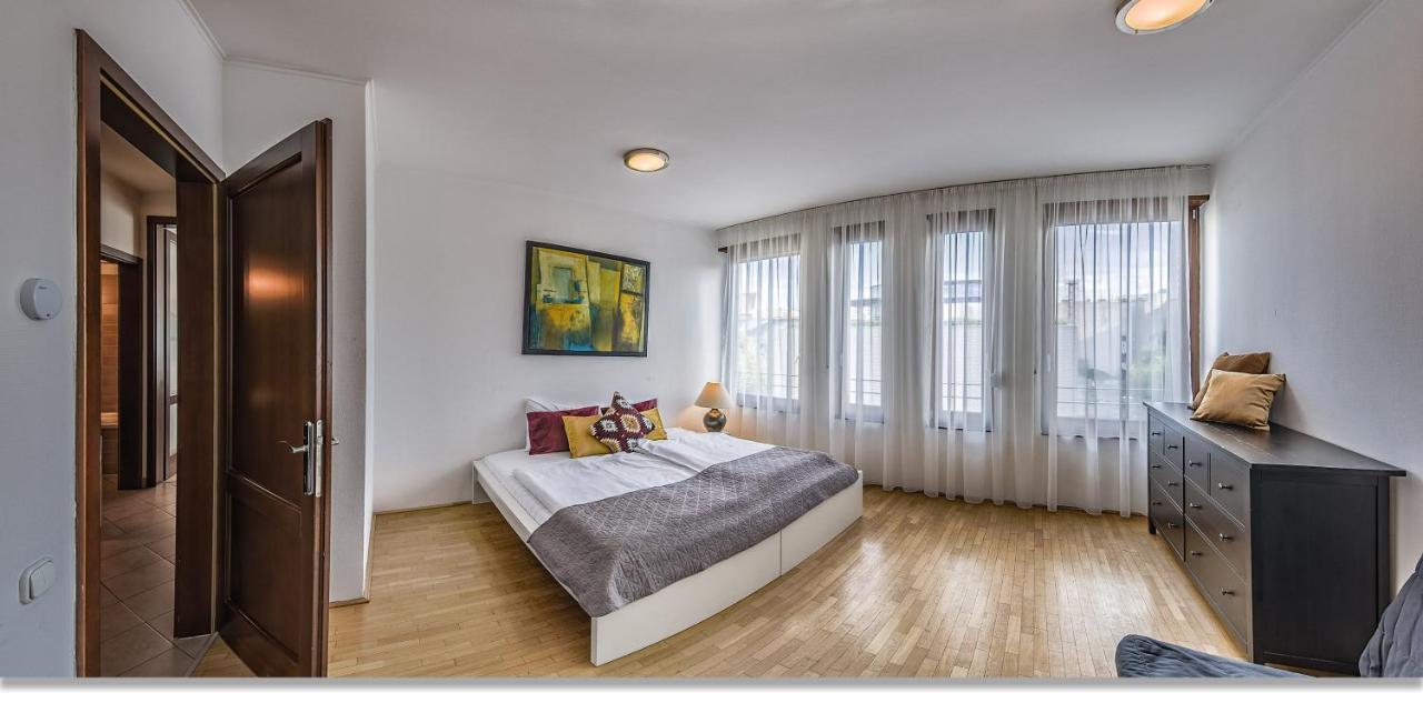 Urban Apartments Gozsdu Budapest Esterno foto